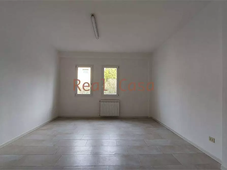 Immagine 17 di Laboratorio in affitto  in Via dei Tornitori a Modena