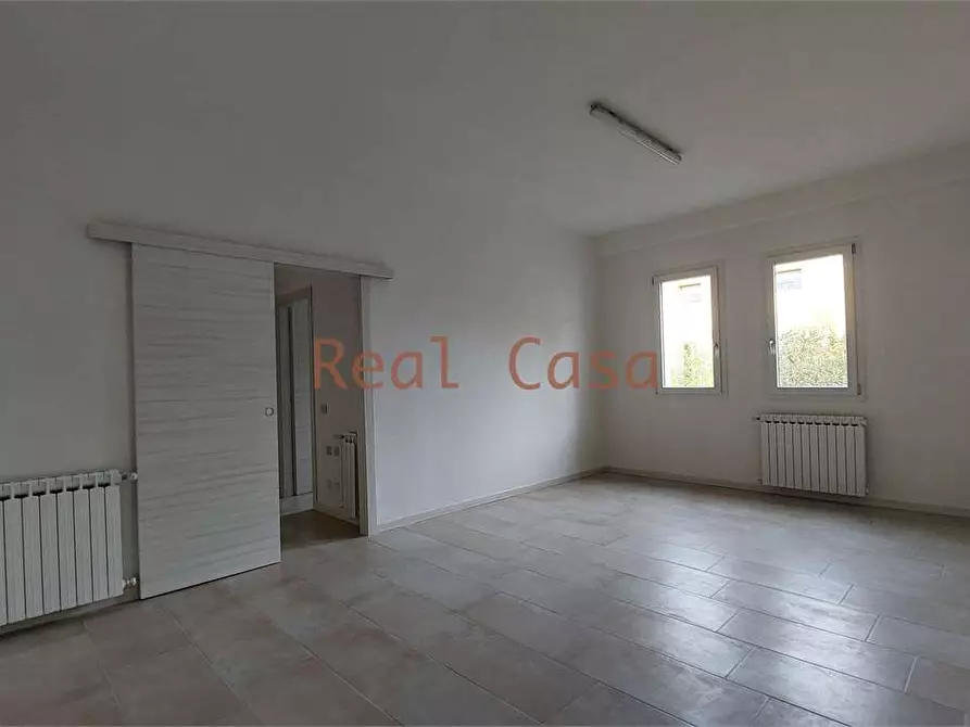 Immagine 22 di Laboratorio in affitto  in Via dei Tornitori a Modena