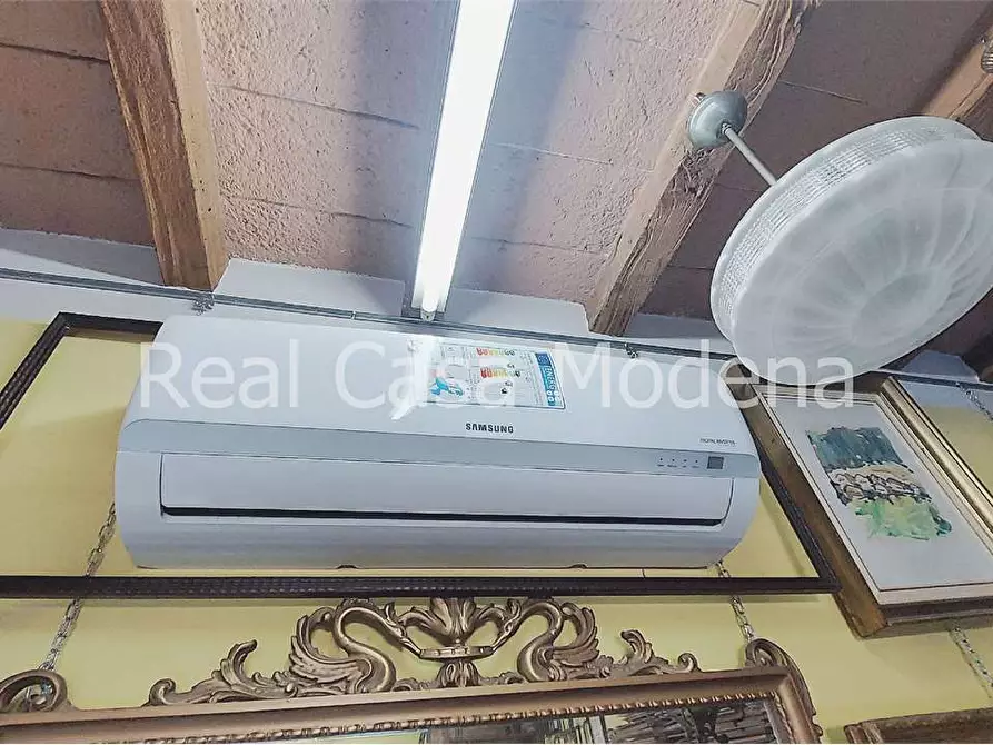 Immagine 7 di Negozio in vendita  in Via Giardini  1000 a Modena