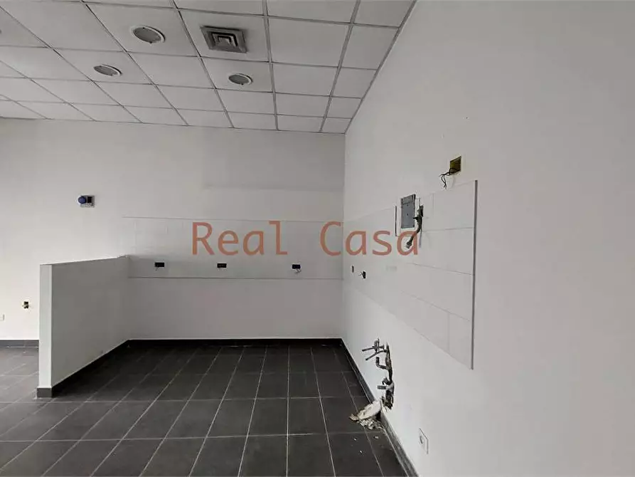 Immagine 19 di Laboratorio in affitto  a Modena