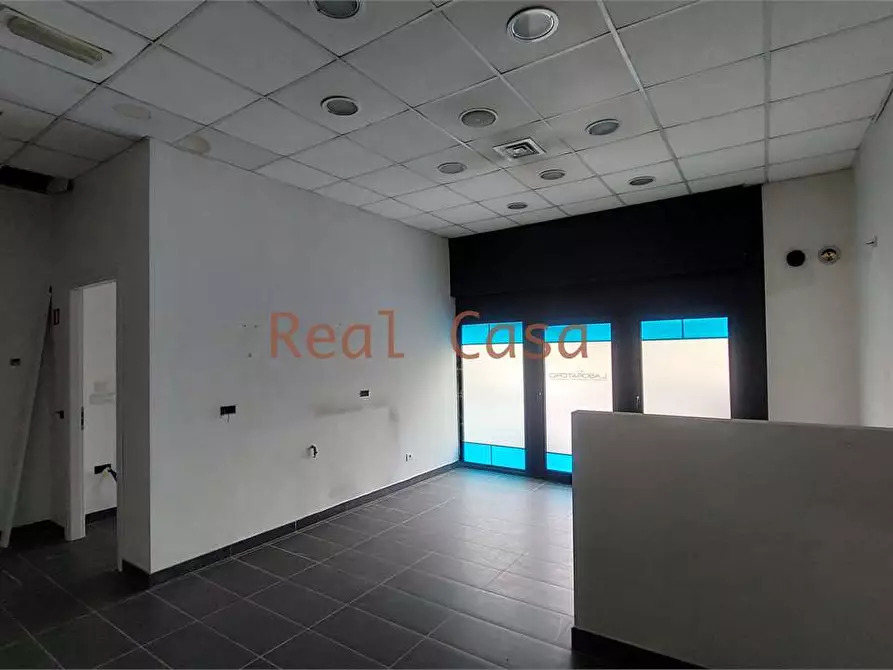 Immagine 24 di Laboratorio in affitto  a Modena