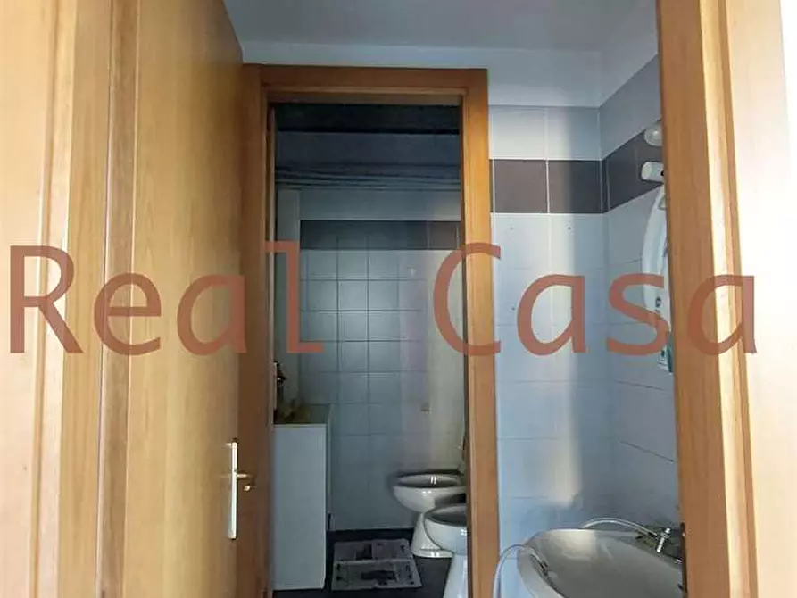 Immagine 7 di Ufficio in affitto  a Modena