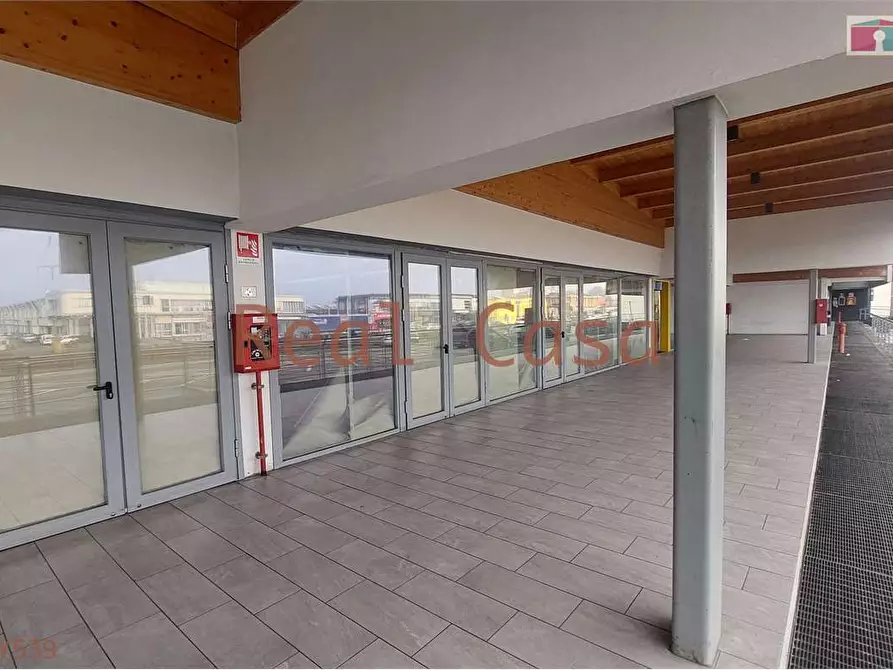 Immagine 1 di Capannone industriale in affitto  in Via Emilia Ovest  a Modena