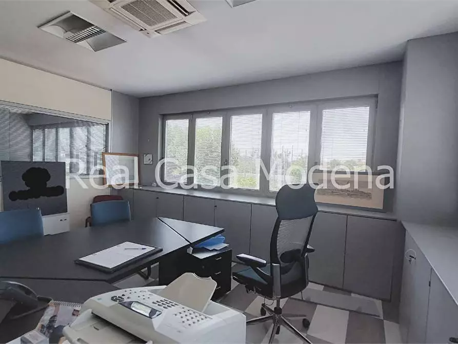 Immagine 20 di Ufficio in vendita  in Strada Sant'Anna  a Modena
