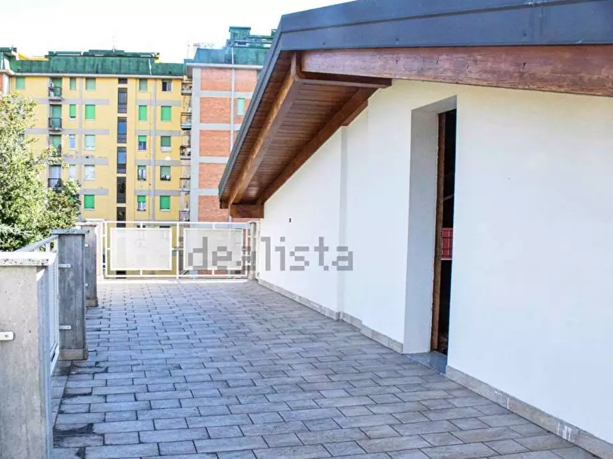 Immagine 11 di Casa bifamiliare in vendita  in Viale Corassori  a Modena