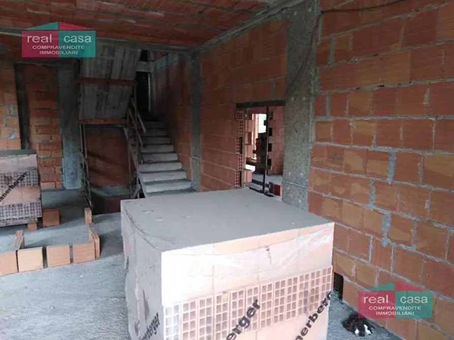 Immagine 15 di Casa bifamiliare in vendita  in Viale Corassori  a Modena