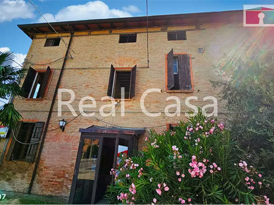 Immagine 17 di Porzione di casa in vendita  in Via Abetone Superiore a Maranello