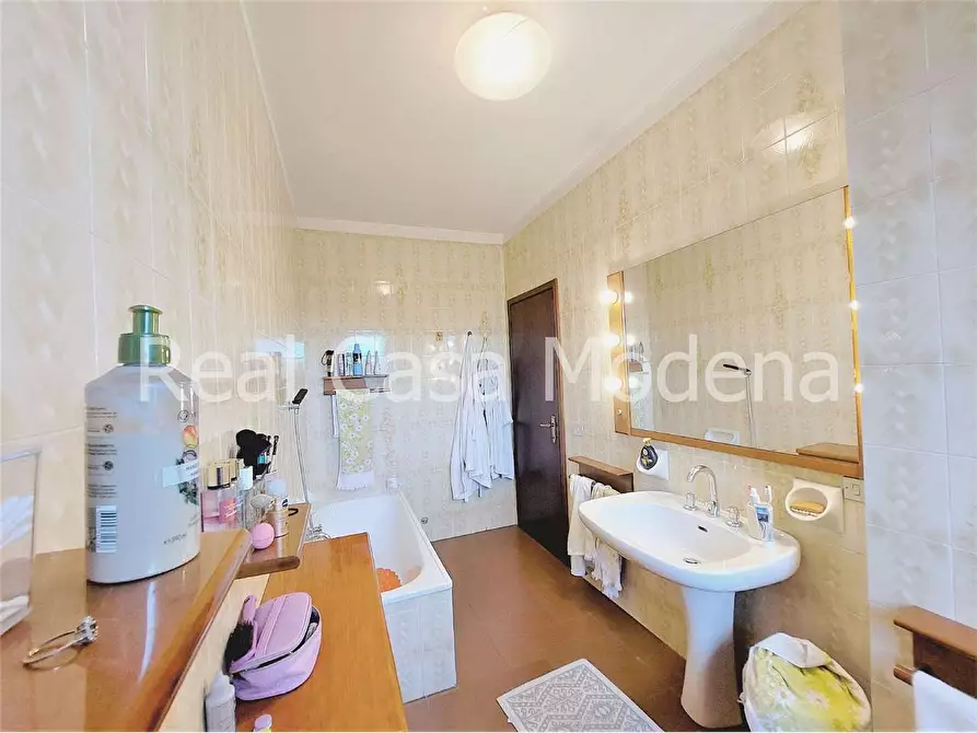 Immagine 15 di Appartamento in affitto  in Via Alassio  a Modena
