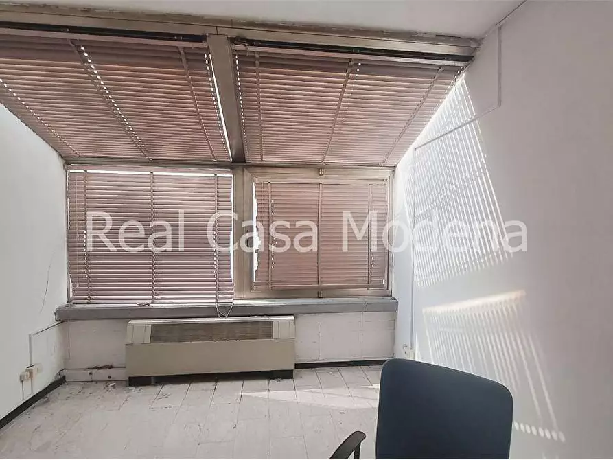 Immagine 27 di Ufficio in vendita  in Via Cagliostro a Modena