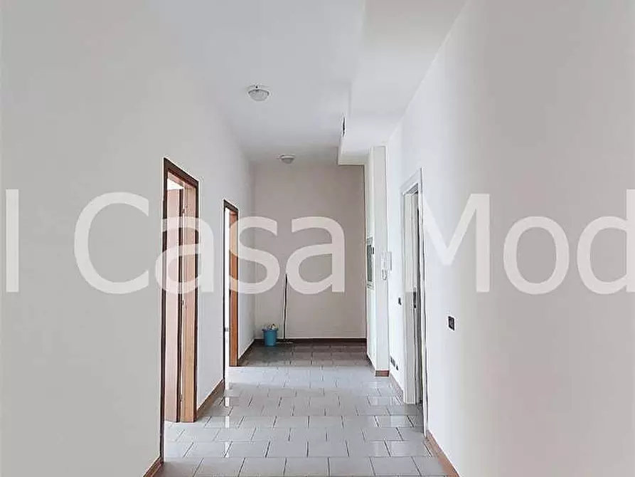 Immagine 10 di Ufficio in affitto  in VIa Marianini  a Modena