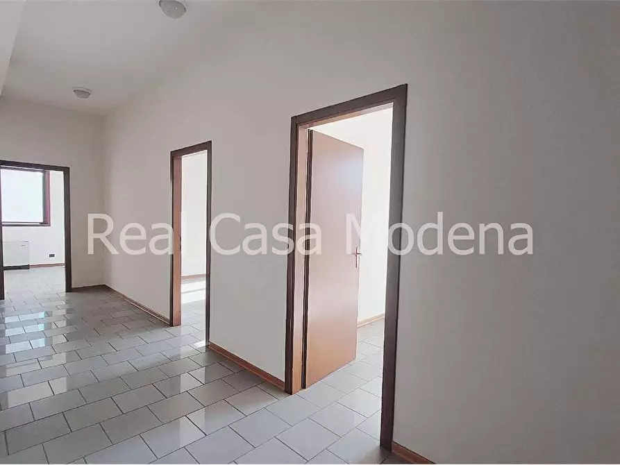 Immagine 18 di Ufficio in affitto  in VIa Marianini  a Modena