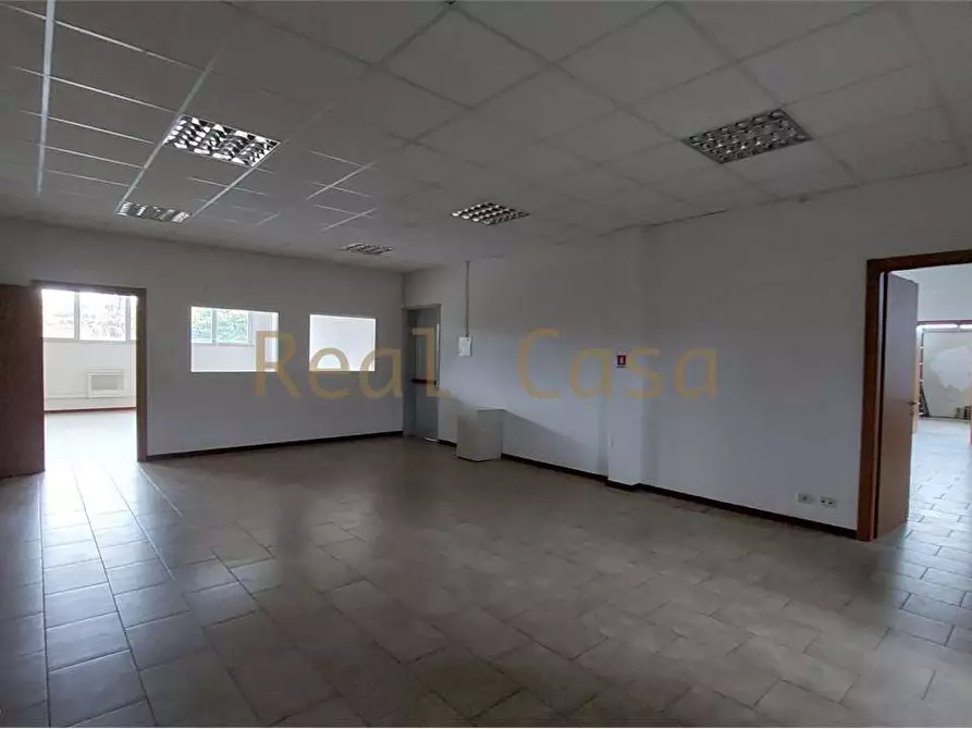 Immagine 15 di Laboratorio in affitto  in Via Livingstone  a Modena