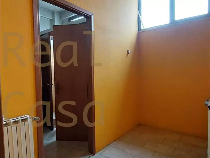 Immagine 24 di Laboratorio in affitto  in Via Livingstone  a Modena