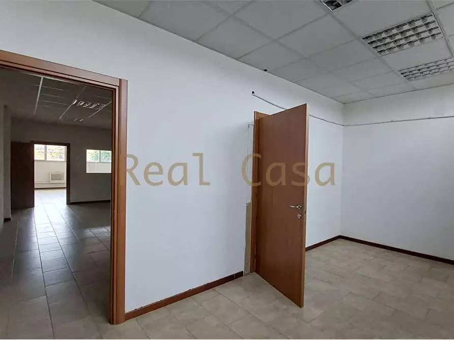 Immagine 14 di Laboratorio in vendita  a Modena