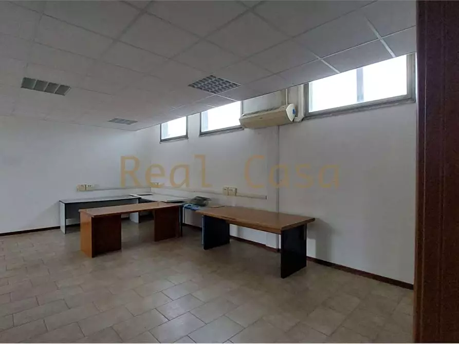 Immagine 16 di Laboratorio in vendita  a Modena