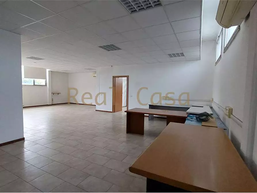 Immagine 17 di Laboratorio in vendita  a Modena