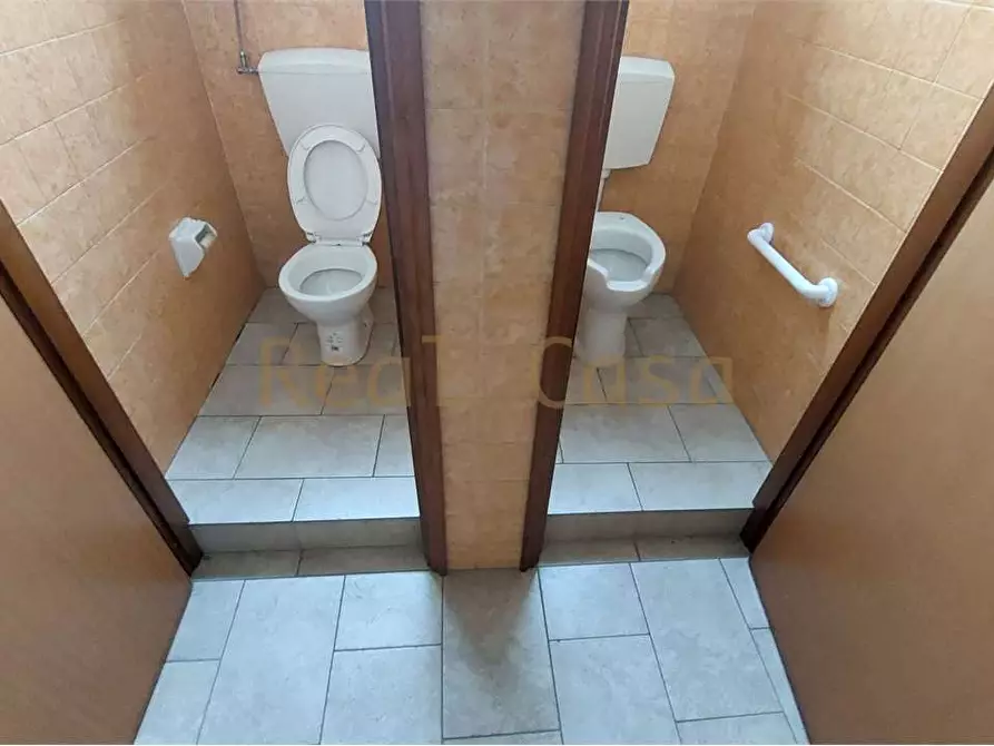 Immagine 27 di Laboratorio in vendita  a Modena