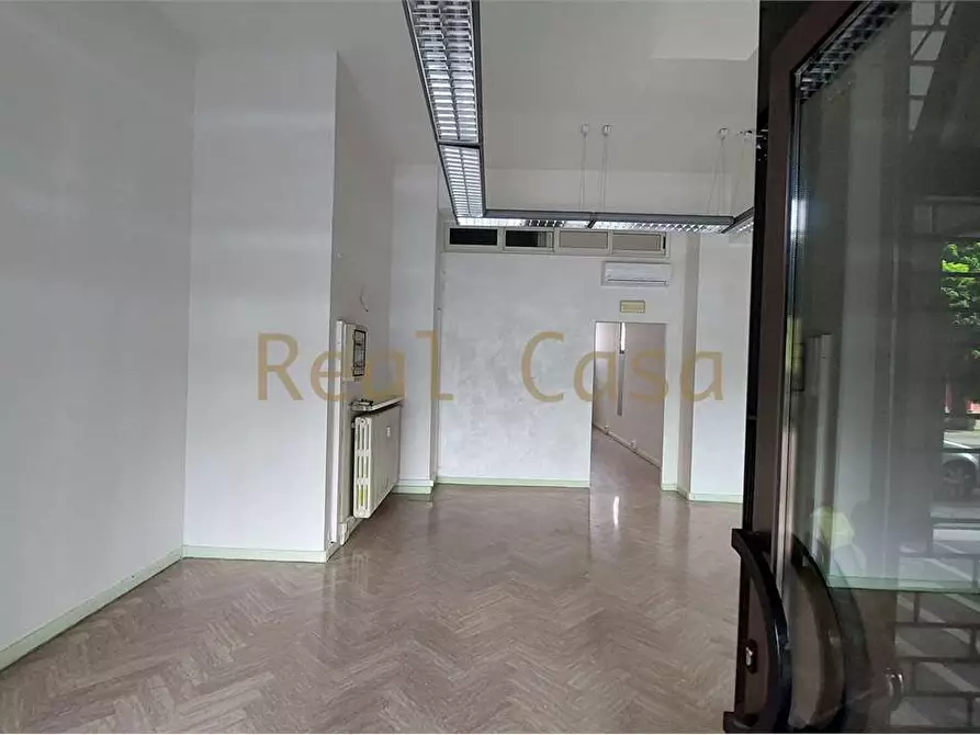 Immagine 6 di Ufficio in affitto  in Viale IV Novembre  a Modena