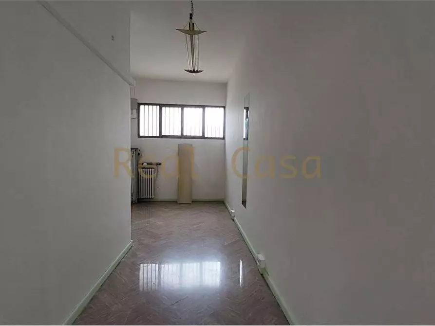 Immagine 17 di Ufficio in affitto  in Viale IV Novembre  a Modena