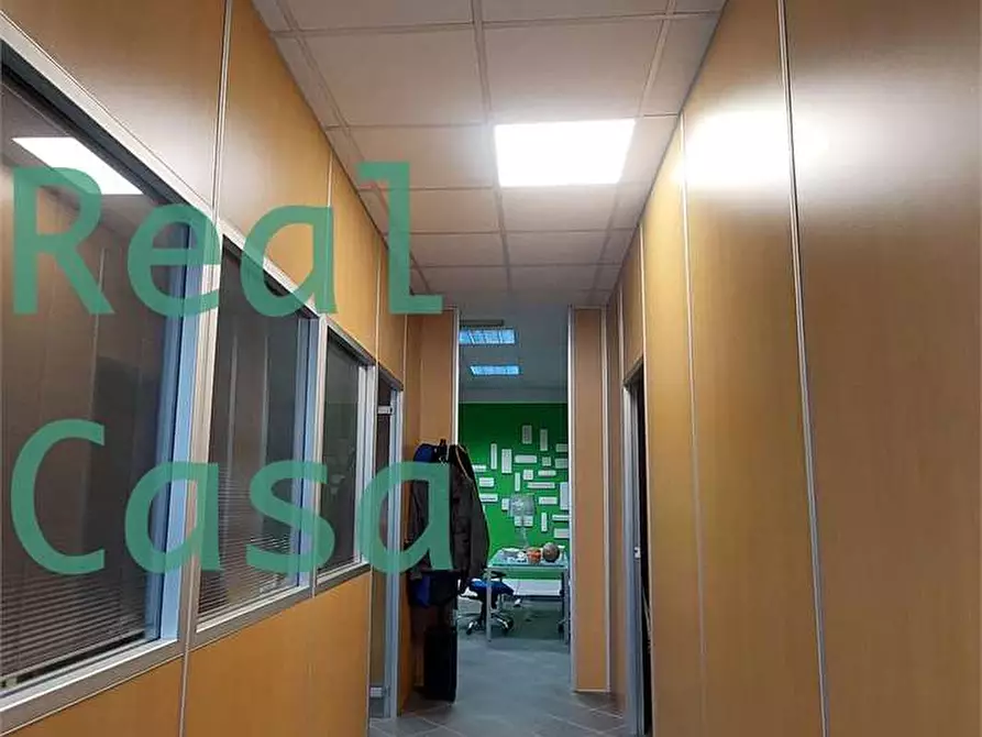 Immagine 2 di Ufficio in affitto  a Maranello