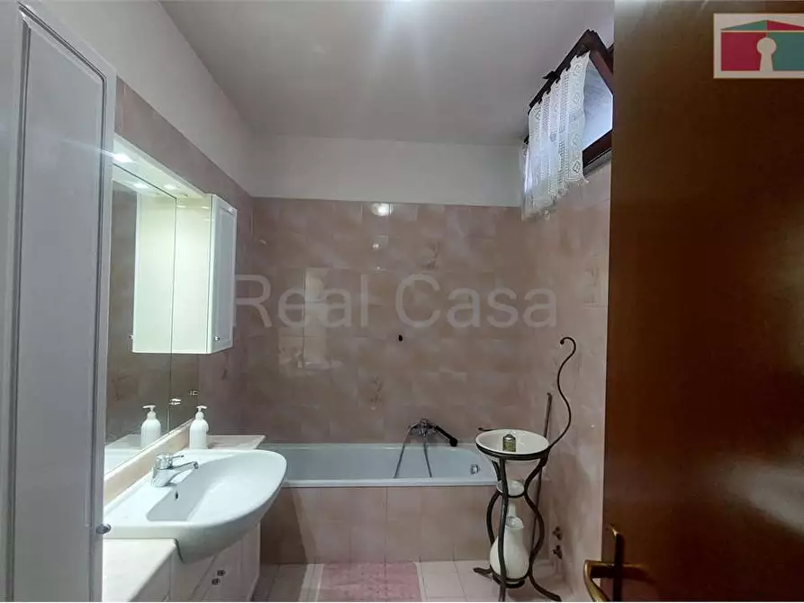 Immagine 3 di Villa in affitto  in Via Galli a Modena