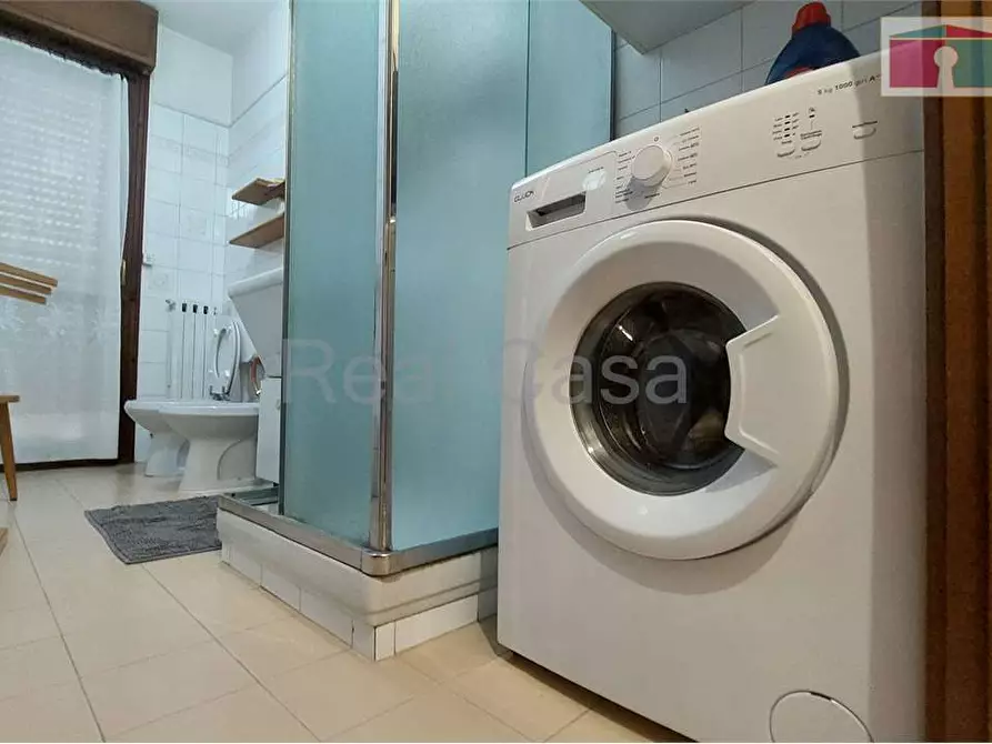 Immagine 9 di Villa in affitto  in Via Galli a Modena