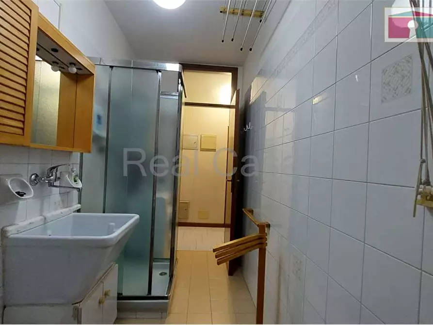 Immagine 10 di Villa in affitto  in Via Galli a Modena