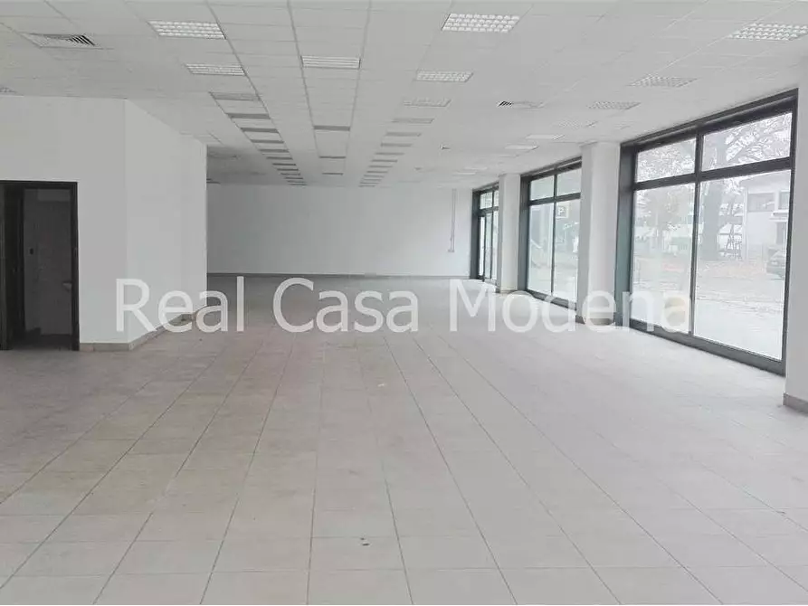 Immagine 2 di Negozio in affitto  in Via quattropassi  a Formigine