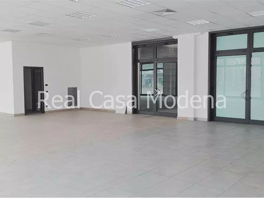 Immagine 4 di Negozio in affitto  in Via quattropassi  a Formigine