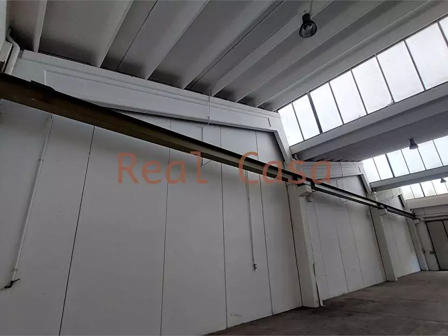 Immagine 3 di Capannone industriale in vendita  in Via Porpora a Modena