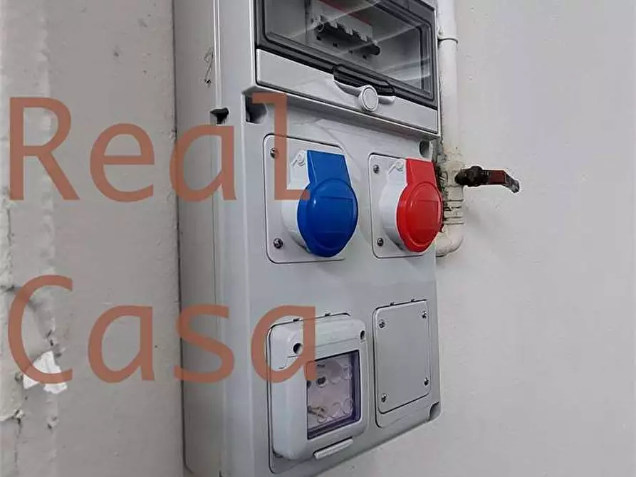 Immagine 7 di Capannone industriale in vendita  in Via Porpora a Modena