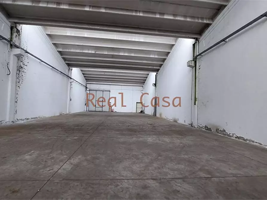 Immagine 2 di Capannone industriale in vendita  in Via Porpora a Modena