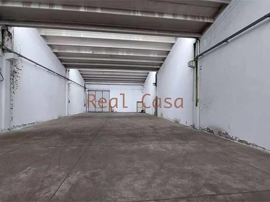 Immagine 3 di Capannone industriale in vendita  in Via Porpora a Modena