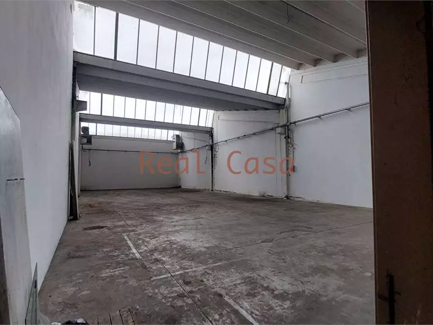 Immagine 7 di Capannone industriale in vendita  in Via Porpora a Modena