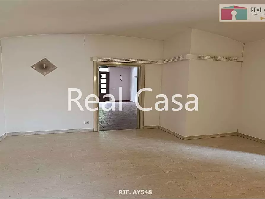 Immagine 6 di Ufficio in affitto  in Via Muzzioli a Modena