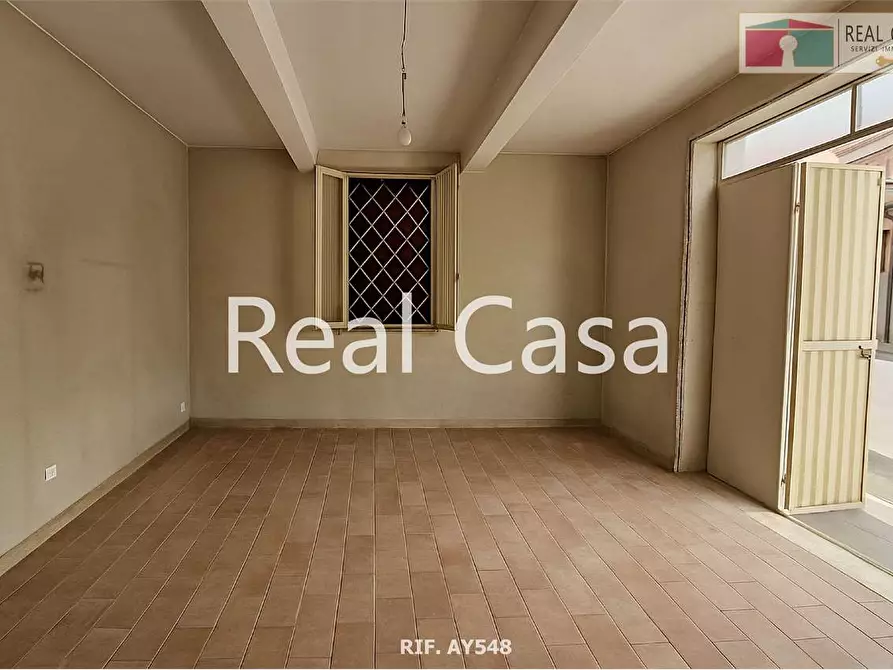 Immagine 10 di Ufficio in affitto  in Via Muzzioli a Modena