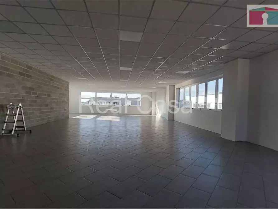 Immagine 2 di Laboratorio in affitto  in Via Martin Luther King  a Modena