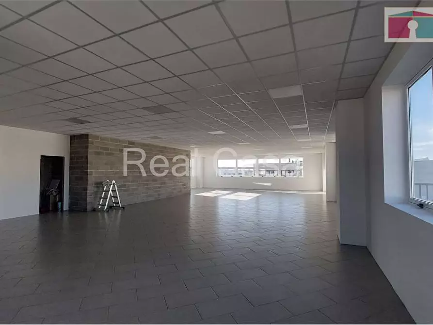 Immagine 4 di Laboratorio in affitto  in Via Martin Luther King  a Modena