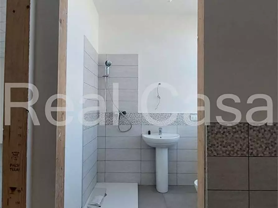 Immagine 8 di Laboratorio in affitto  in Via Martin Luther King  a Modena