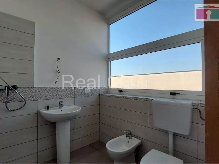 Immagine 10 di Laboratorio in affitto  in Via Martin Luther King  a Modena