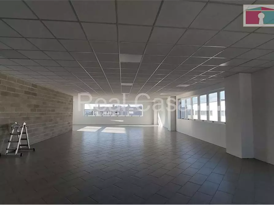 Immagine 18 di Laboratorio in affitto  in Via Martin Luther King  a Modena