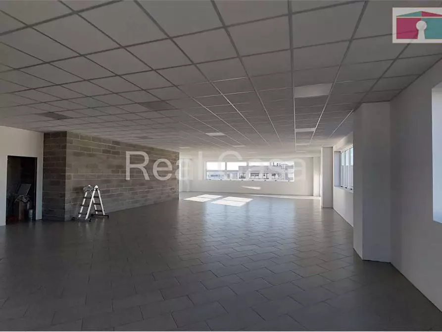 Immagine 19 di Laboratorio in affitto  in Via Martin Luther King  a Modena