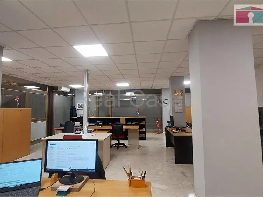 Immagine 4 di Negozio in vendita  in Via Pietro Giardini  472 a Modena