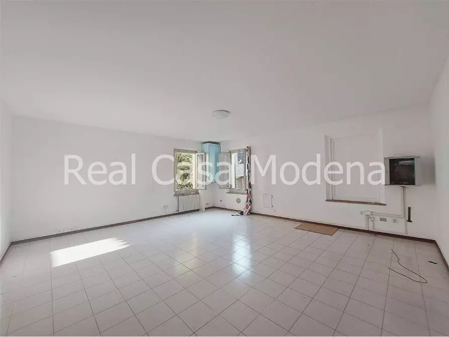 Immagine 9 di Ufficio in affitto  in Via Giardini  740 a Modena