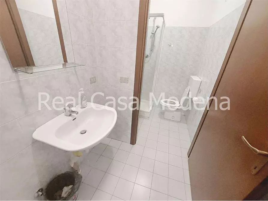 Immagine 11 di Ufficio in affitto  in Via Giardini  740 a Modena