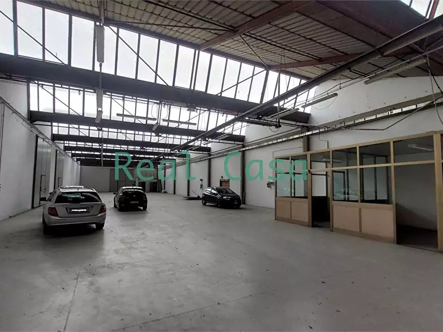 Immagine 10 di Capannone industriale in affitto  a Modena