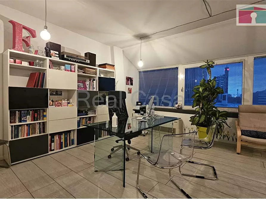 Immagine 6 di Ufficio in affitto  in Via Giardini  468 a Modena