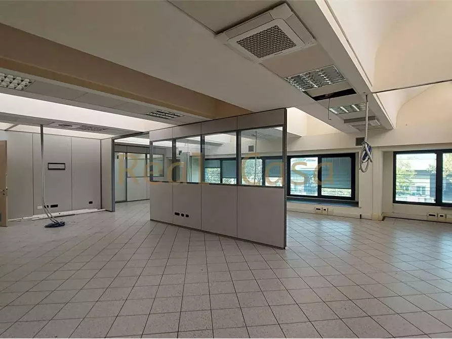 Immagine 5 di Ufficio in affitto  in Via Malavolti  a Modena