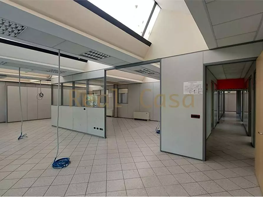 Immagine 8 di Ufficio in affitto  in Via Malavolti  a Modena