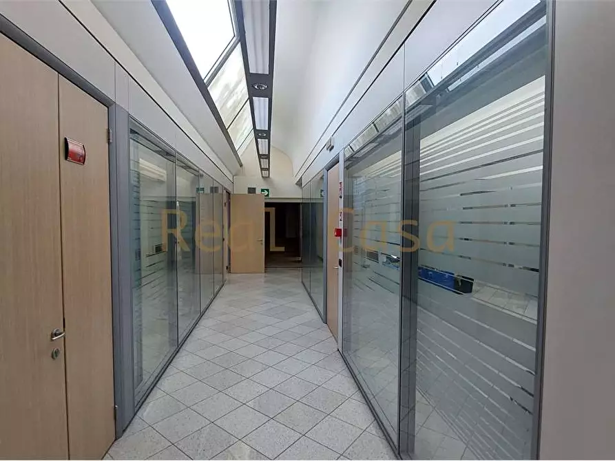 Immagine 18 di Ufficio in affitto  in Via Malavolti  a Modena